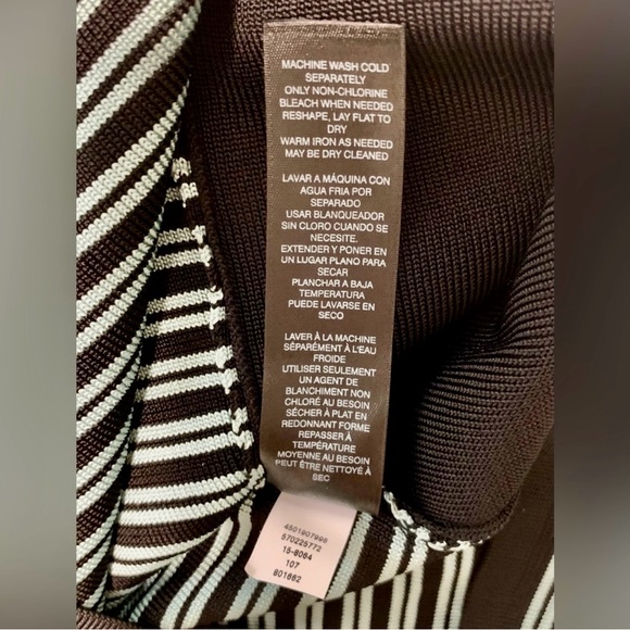 WHITE HOUSE BLACK MARKET Sleeveless Top Size M - Picture 8 of 10